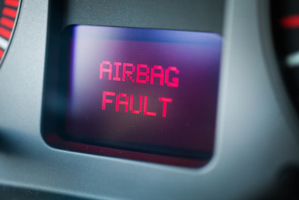 Car airbag fault